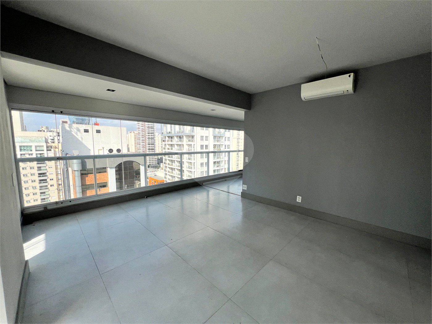 Apartamento à venda com 2 suítes em Indianópolis, São Paulo, SP