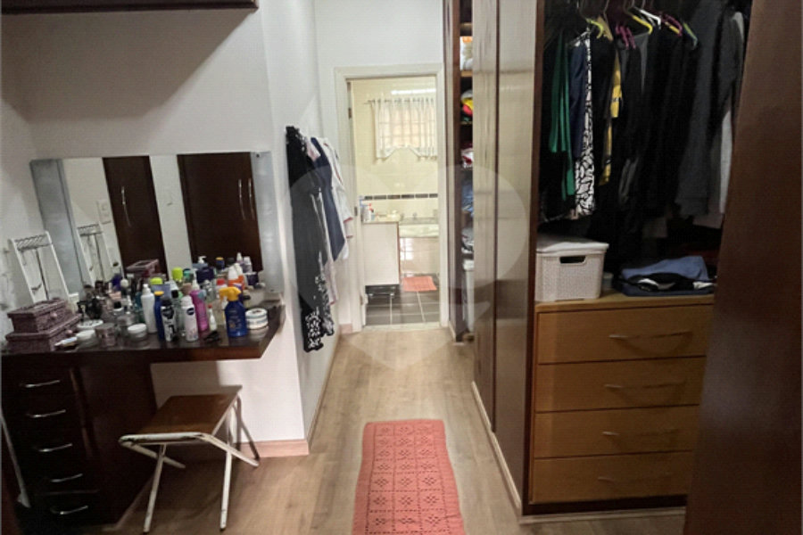 Sobrado à venda com 5 quartos, sendo 4 suítes, em Tremembé, São Paulo, SP