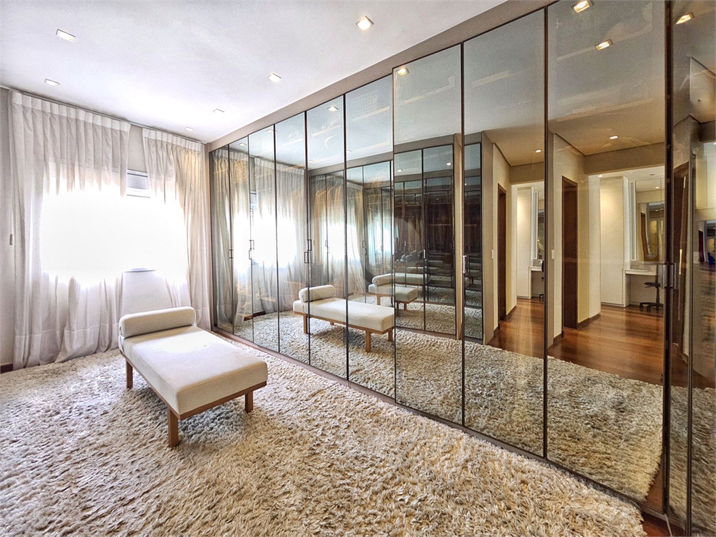 Casa à venda com 4 suítes no condomínio Ville Courchevel, São Paulo - SP