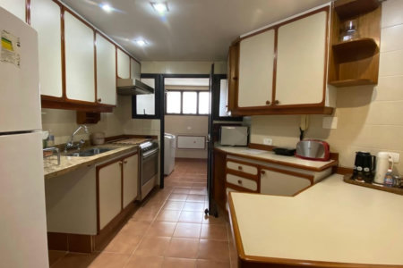 Apartamento com 3 dormitórios à venda, 170 m² por R$ 1.430.000,00 - Pitangueiras - Guarujá/SP