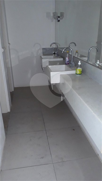 Casa à venda ou para alugar com 5 suítes em Granja Julieta, São Paulo, SP