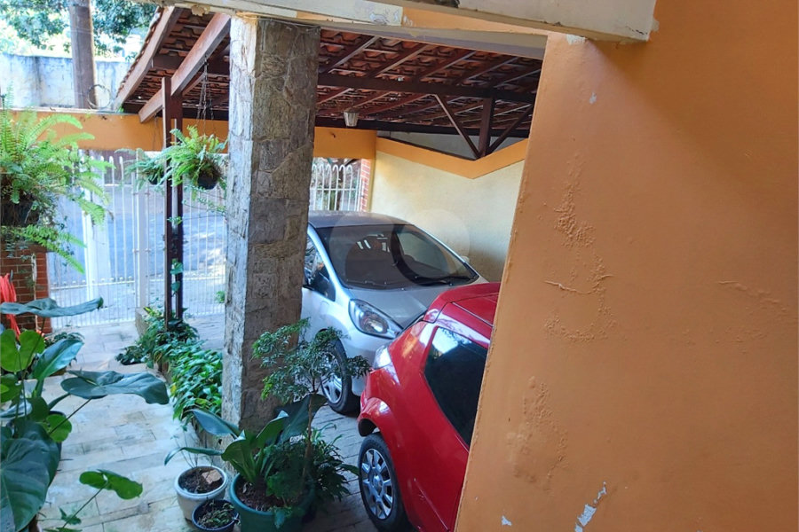 Sobrado à venda com 3 quartos, sendo 1 suíte, em Vila Irmãos Arnoni, São Paulo, SP