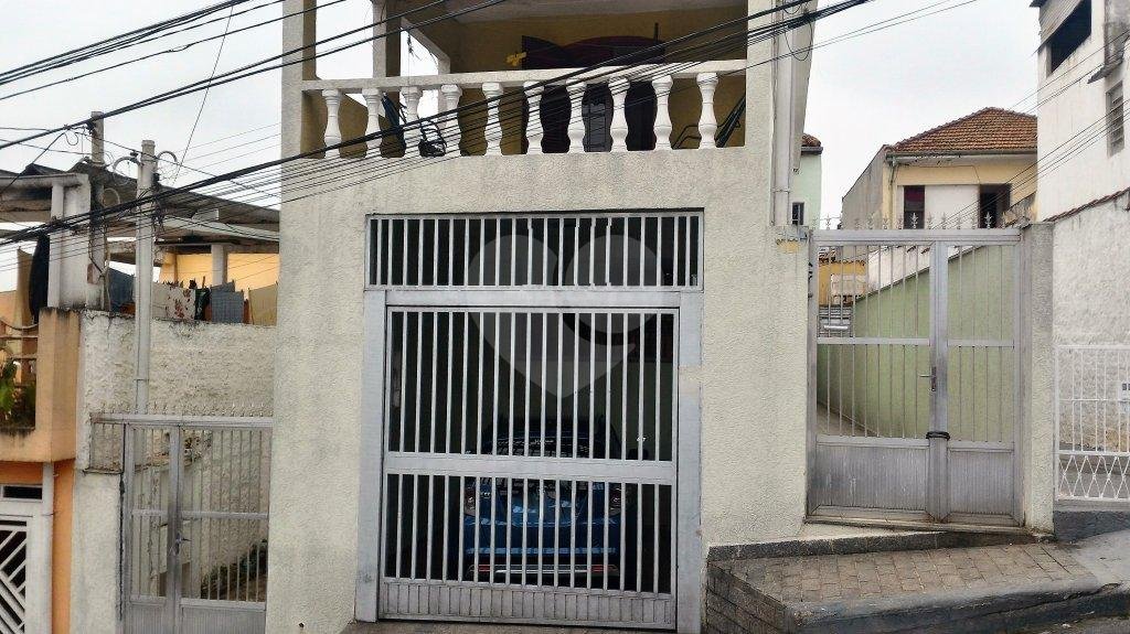 Sobrado à venda com 6 quartos em Chora Menino, São Paulo, SP