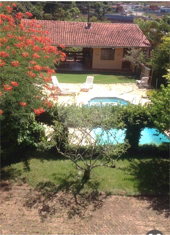 Casa Térrea à venda com 3 quartos, sendo 1 suíte, em Mirante do Cachoeira, Piracaia, SP