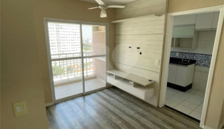 Apartamento à venda com 2 quartos, sendo 1 suíte,  em Quarta Parada, São Paulo, SP