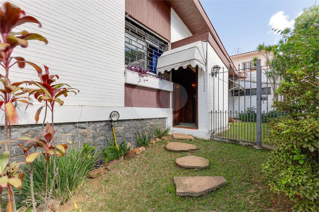 Casa Térrea à venda com 3 quartos, sendo 1 suíte,  em Brooklin Velho, São Paulo, SP