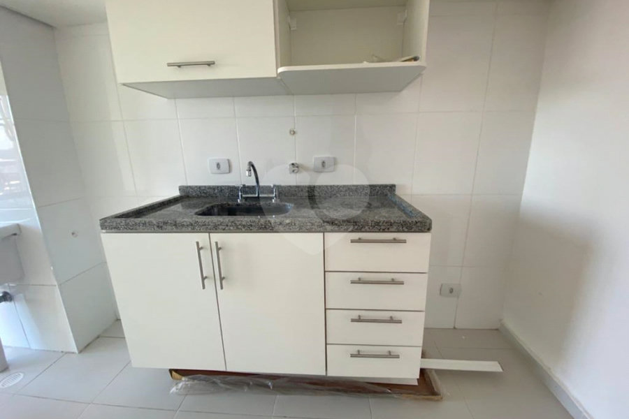 Apartamento à venda ou para alugar com 2 quartos, sendo 1 suíte, em Condomínio Granja Viana Ii, Cotia, SP