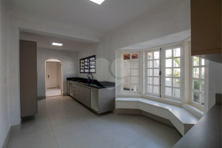 Casa à venda com 3 quartos, sendo 1 suíte, em Brooklin Paulista, São Paulo, SP