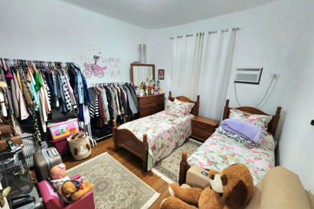 Casa próximo da praia com 3 dormitórios à venda, 128 m² por R$ 1.300.000 - Pompéia - Santos/SP