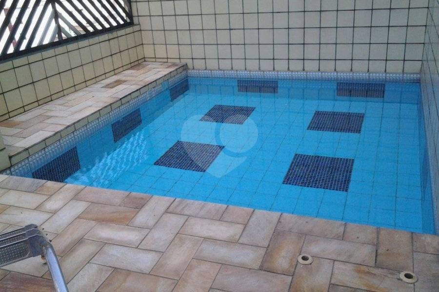 Apartamento à venda com 3 quartos, sendo 2 suítes, em Vila Tupi, Praia Grande, SP