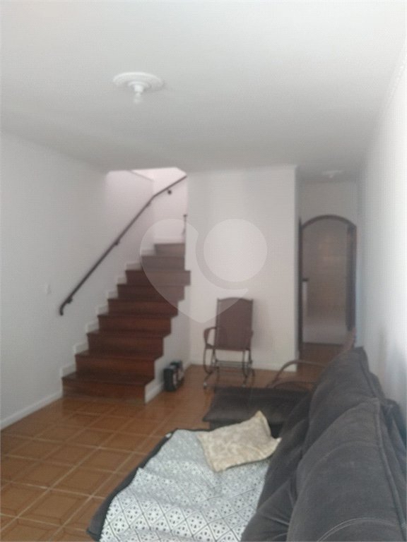 Sobrado à venda com 3 quartos, sendo 1 suíte, em Vila Gustavo, São Paulo, SP