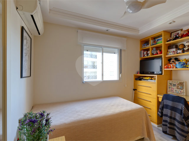 Cobertura à venda com 4 quartos, sendo 2 suítes,  em Alto da Boa Vista, São Paulo, SP