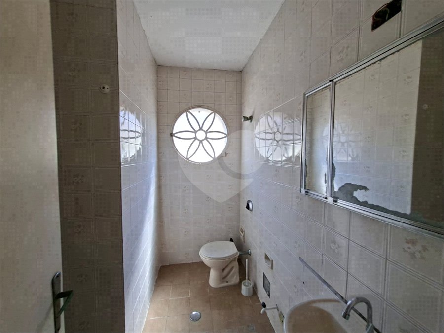 Sobrado à venda com 3 quartos, sendo 1 suíte,  em Jardim Esmeralda, São Paulo, SP