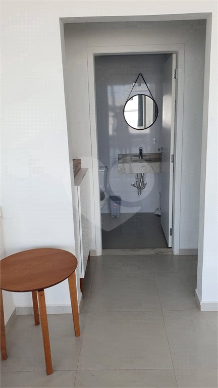 Casa à venda com 3 quartos, sendo 1 suíte, no condomínio Figueira Garden, Atibaia - SP