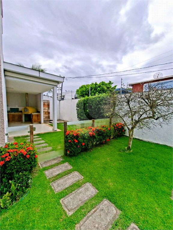 Casa à venda com 3 quartos, sendo 2 suítes, em Orla Norte, Porto Seguro, BA