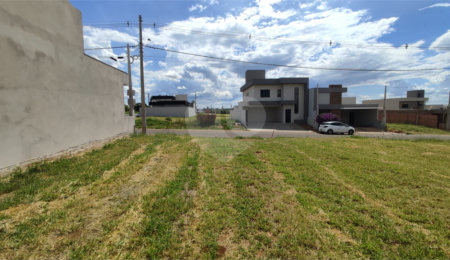 Terreno à venda no condomínio Residencial Villeneuve, São Carlos - SP