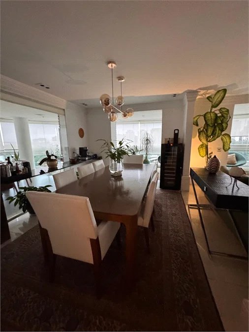 Apartamento à venda com 3 suítes em Vila Andrade, São Paulo, SP