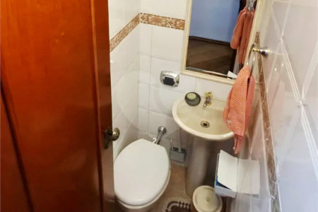 Sobrado à venda com 3 quartos, sendo 2 suítes, em Santana, São Paulo, SP