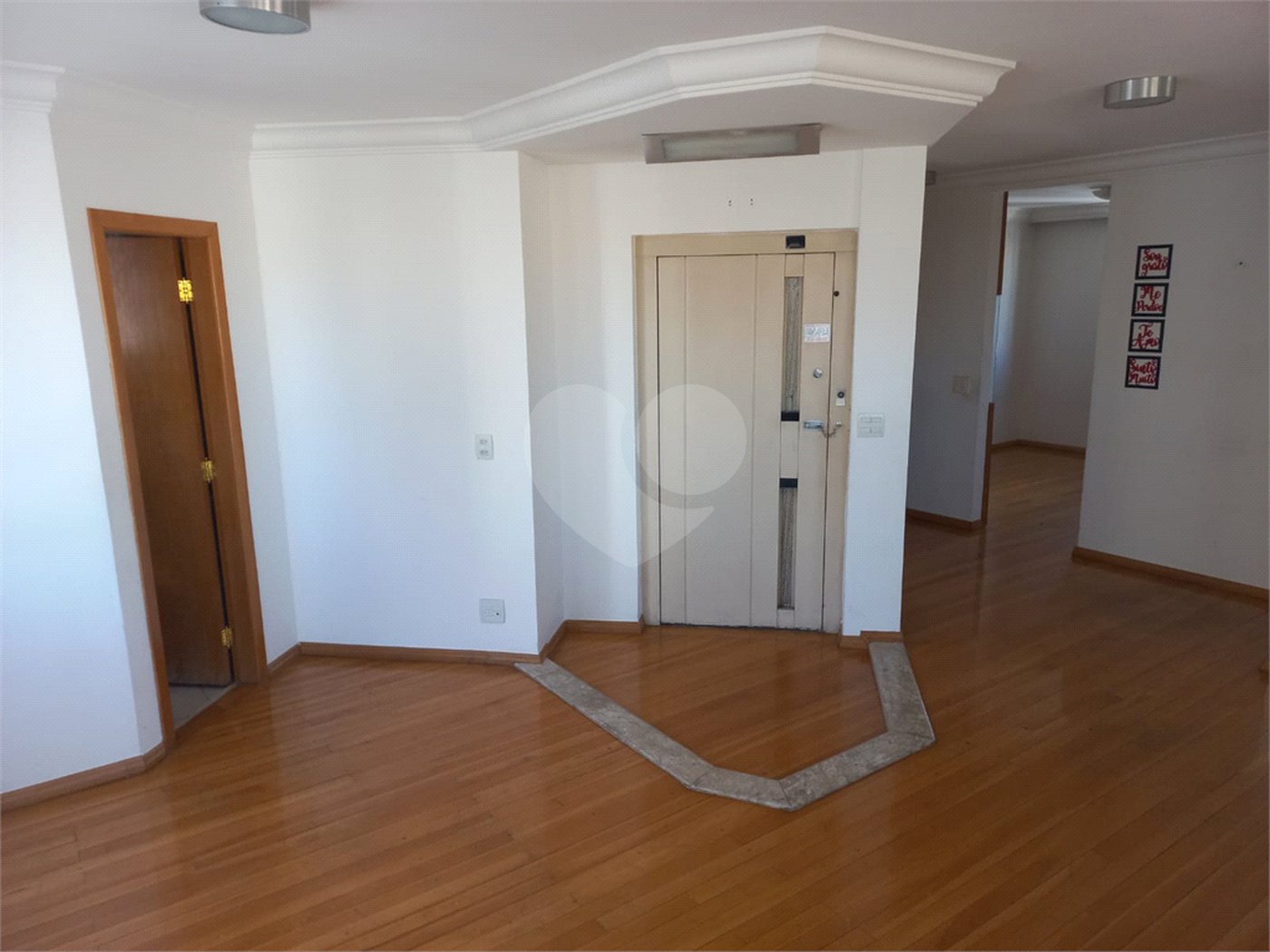 Apartamento à venda com 3 quartos, sendo 2 suítes, em Santana, São Paulo, SP