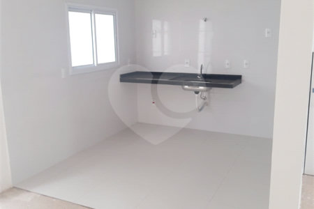 Casa à venda com 2 suítes no condomínio Residencial Américo de Figueiredo, Sorocaba - SP