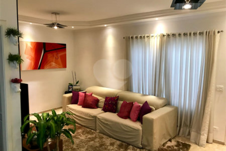Casa à venda com 3 quartos, sendo 1 suíte, no condomínio San Marco, São Paulo - SP