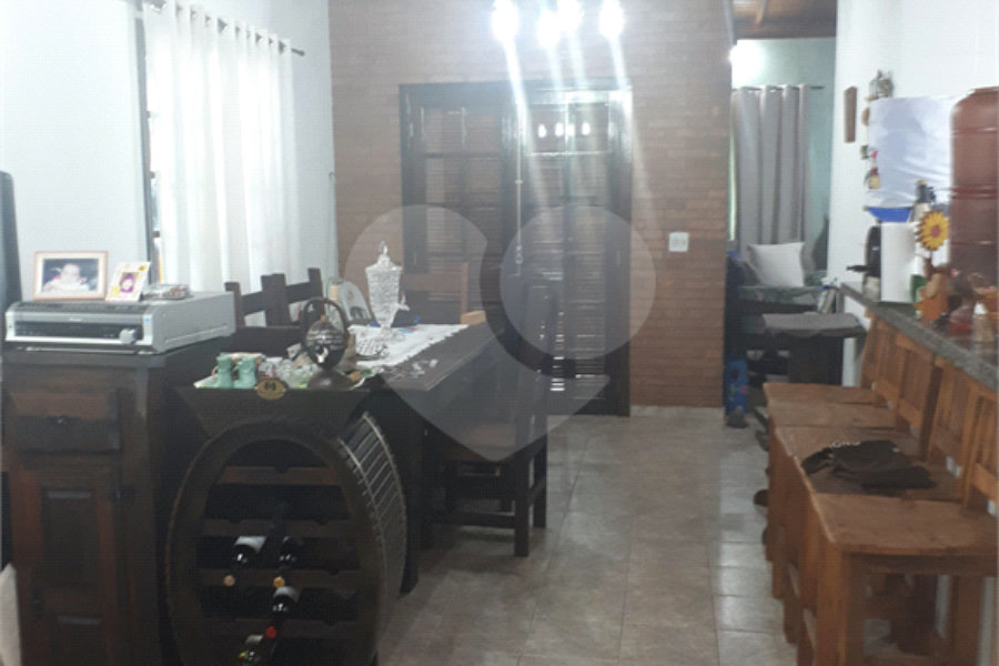 Chácara à venda com 4 quartos, sendo 2 suítes, em Serra da Cantareira, Mairiporã, SP