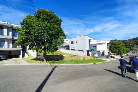 Terreno à venda no condomínio Quinta dos Lagos, Jundiaí - SP