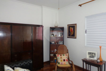 Sobrado à venda com 4 quartos, sendo 2 suítes, em Jardim São Bento, São Paulo, SP