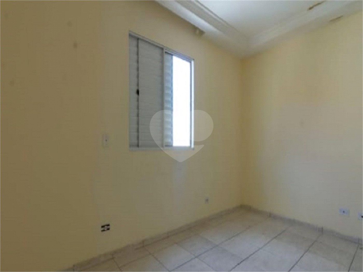 Casa para alugar com 2 quartos, sendo 1 suíte,  no condomínio Nova Carioba, São Paulo - SP