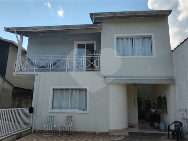 Casa à venda com 5 quartos, sendo 3 suítes,  em Capoavinha, Mairiporã, SP