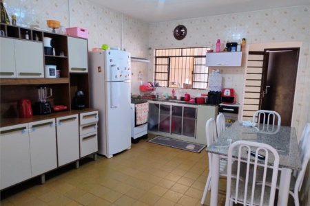 Casa à venda com 4 quartos em Vila Monteiro, Itapetininga, SP