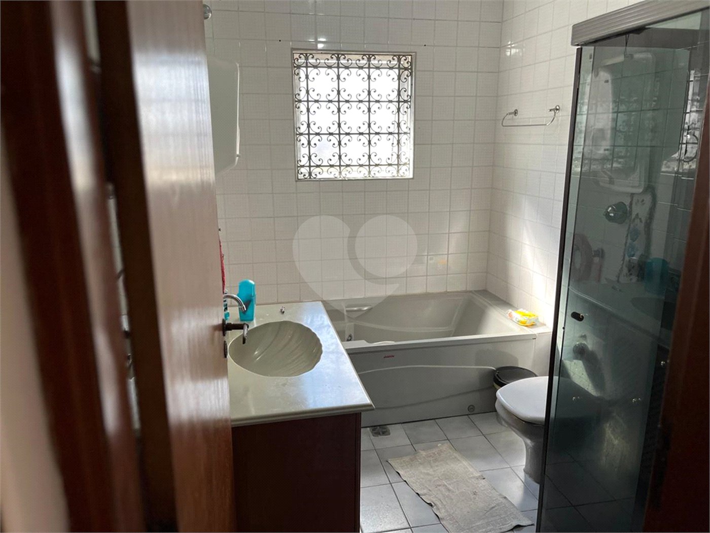 Sobrado à venda com 3 quartos, sendo 1 suíte, em Vila Gomes Cardim, São Paulo, SP