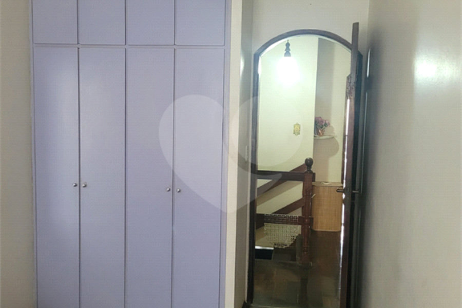 Sobrado à venda com 3 quartos, sendo 1 suíte,  em Tremembé, São Paulo, SP