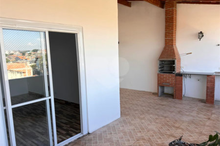 Sobrado à venda com 2 quartos, sendo 1 suíte, em Vila Correa, Ferraz de Vasconcelos, SP