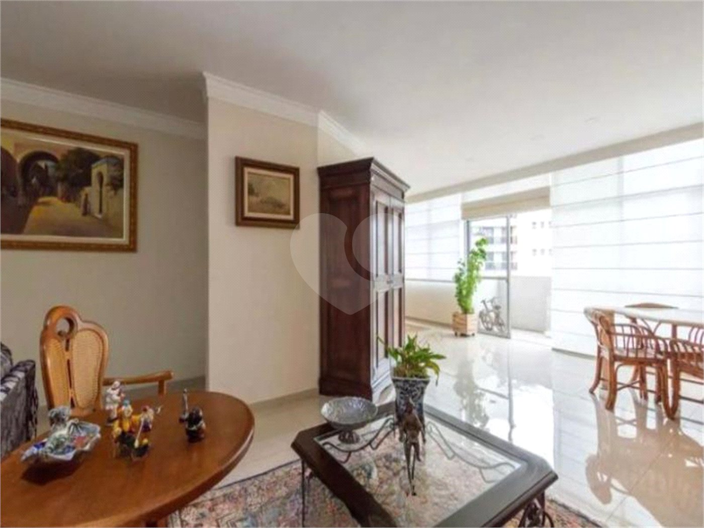 Apartamento à venda com 3 quartos, sendo 2 suítes, em Campo Belo, São Paulo, SP