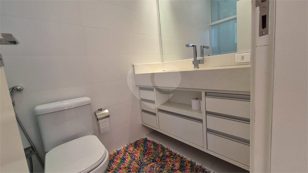 Casa à venda com 5 suítes no condomínio Lago Azul 1, Araçoiaba da Serra - SP