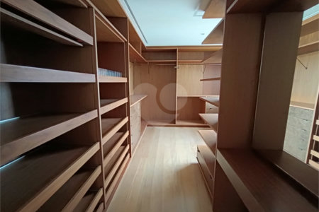 Apartamento à venda ou para alugar com 3 suítes em Pinheiros, São Paulo, SP
