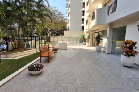 Apartamento à venda com 3 quartos, sendo 1 suíte,  em Indianópolis, São Paulo, SP