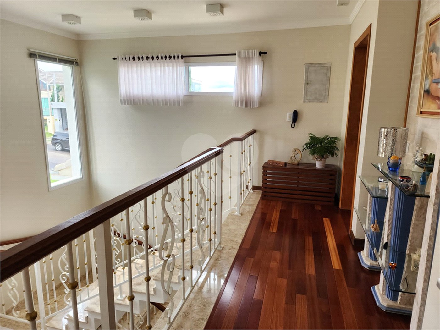 Casa à venda com 4 suítes no condomínio Pedra Grande, Atibaia - SP