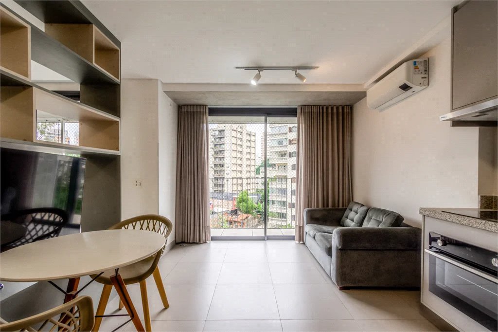 Apartamento à venda com 1 suíte em Jardim das Bandeiras, São Paulo, SP