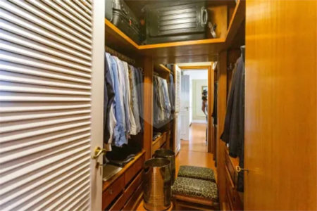 Apartamento à venda com 4 quartos, sendo 3 suítes, em Itaim Bibi, São Paulo, SP