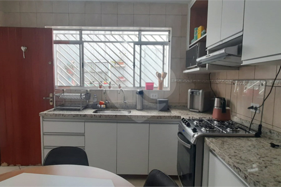 Sobrado à venda com 4 quartos, sendo 1 suíte,  em Tremembé, São Paulo, SP