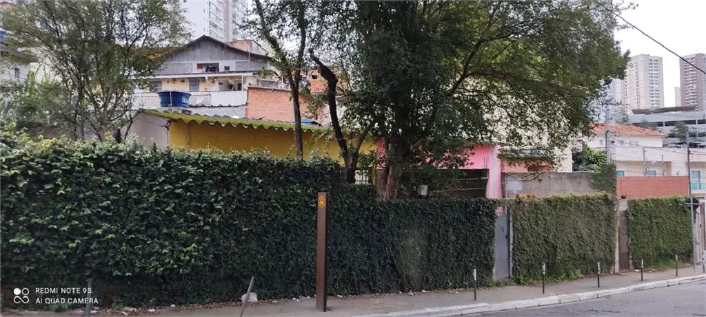 Casa à venda com 3 quartos em Jardim das Palmas, São Paulo, SP
