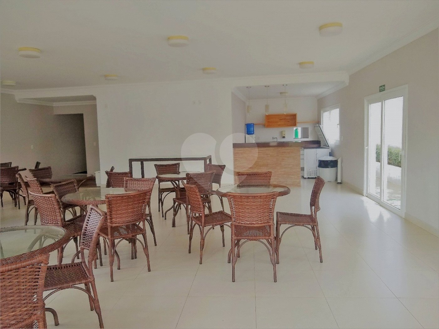 Casa à venda com 4 suítes no condomínio Vila Panorama, Indaiatuba - SP