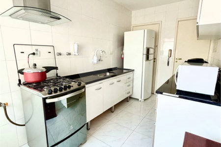 Apartamento à venda com 3 quartos, sendo 1 suíte,  em Indianópolis, São Paulo, SP