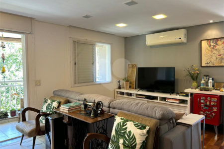 Apartamento à venda com 2 quartos, sendo 1 suíte, em Vila Andrade, São Paulo, SP