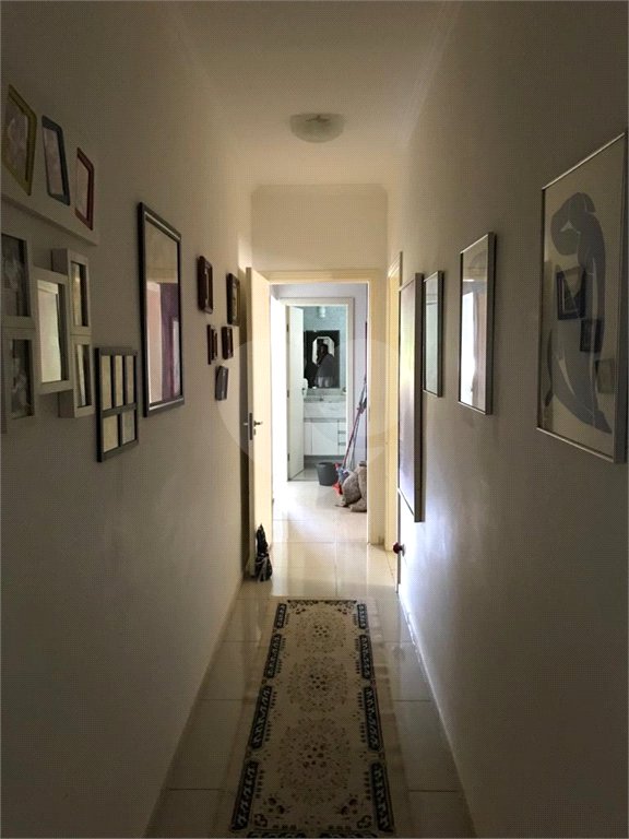 Casa à venda com 4 quartos, sendo 3 suítes, no condomínio Serra da Estrela, Atibaia - SP