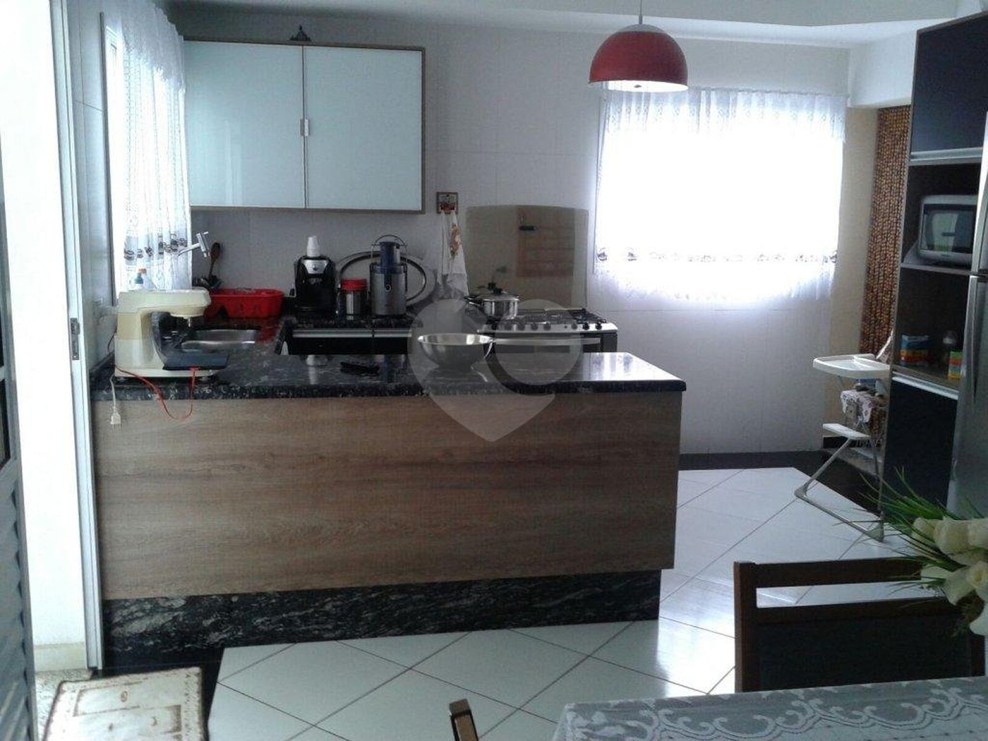 Sobrado à venda com 5 quartos, sendo 4 suítes, em Horto, São Paulo, SP