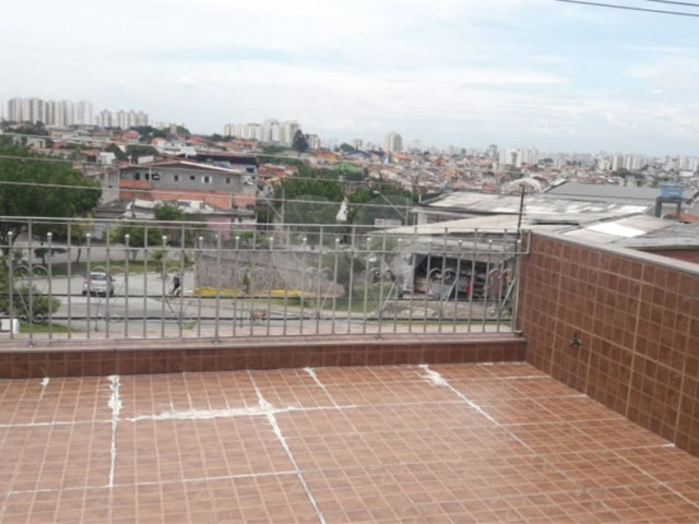 Sobrado à venda com 3 quartos, sendo 1 suíte,  em Parque Continental I, Guarulhos, SP