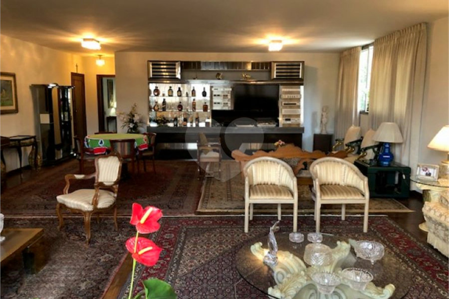 Apartamento à venda com 4 quartos, sendo 2 suítes, em Bela Vista, São Paulo, SP
